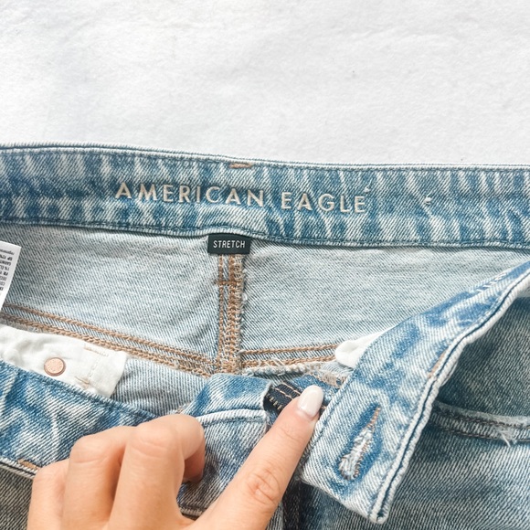 AEO | Curvy 90's Straight Jean - Picture 4 of 8